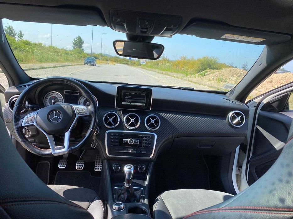 Mercedes-Benz A200