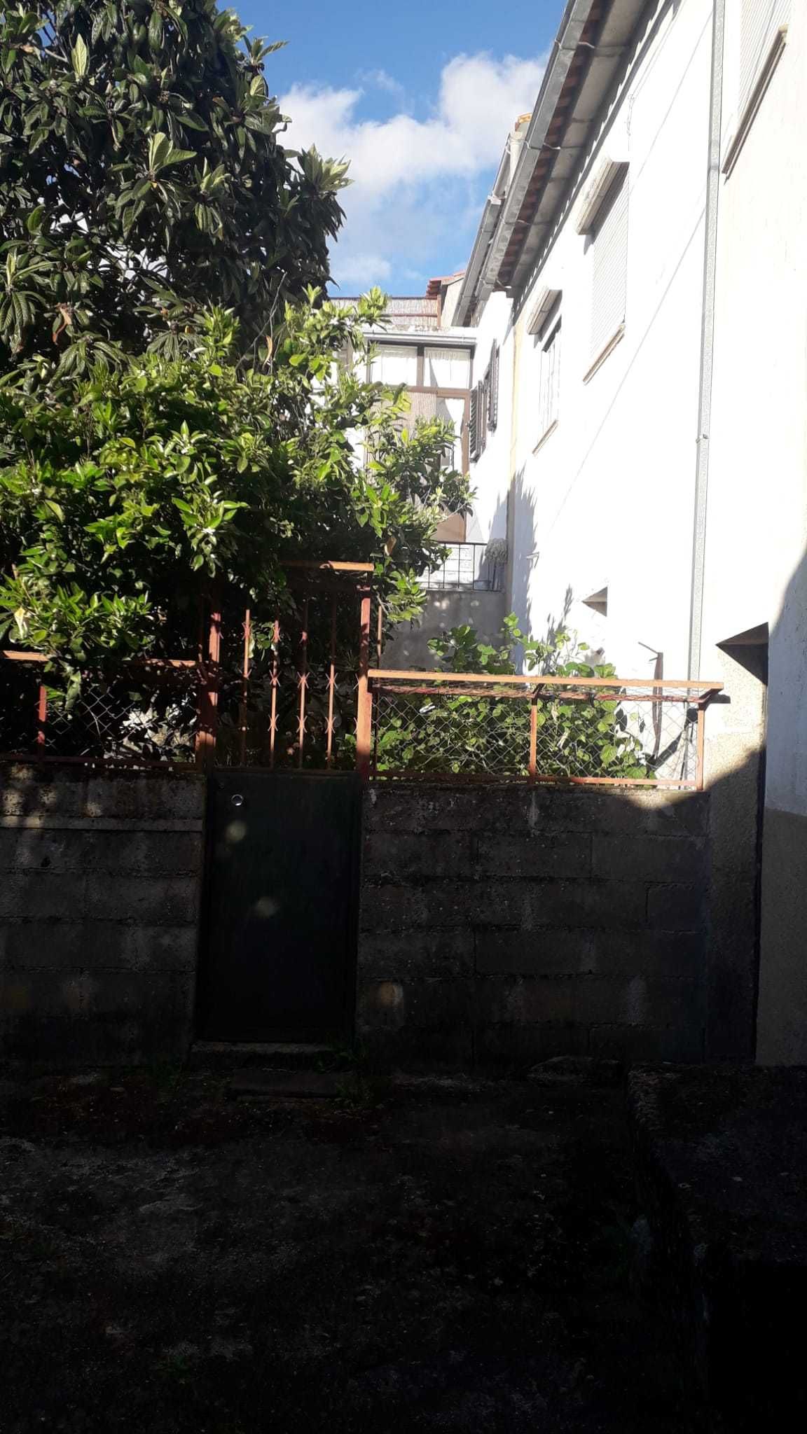 Moradia para remodelar - Águas, Penamacor