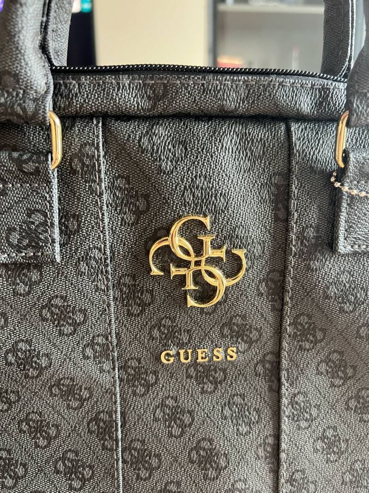 Сумка для ноутбука Guess
