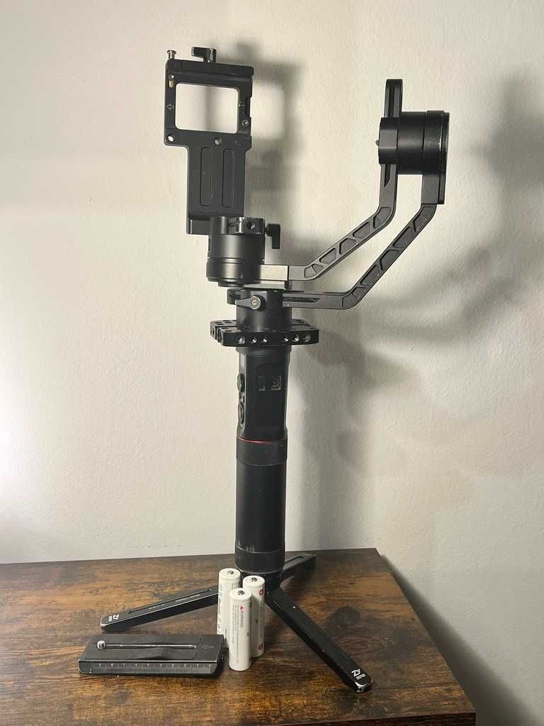 Stabilizator zhiyun crane 2