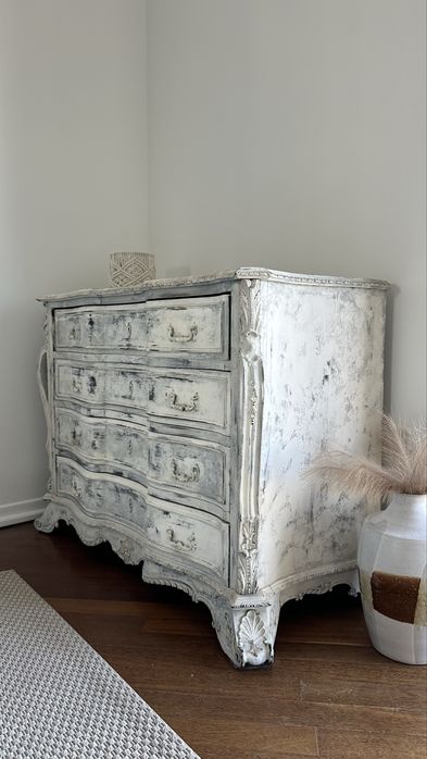 Comoda antiga pintada