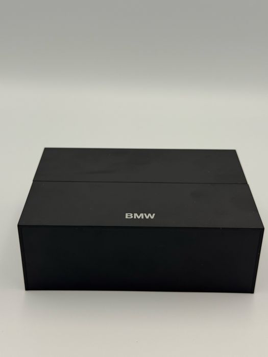 1:43 BMW E53 4.4 MINICHAMPS. Чорний колір.