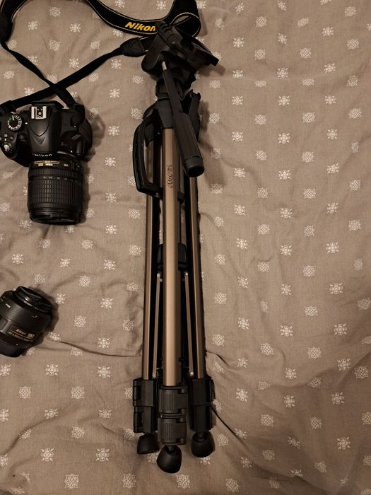 Nikon D3200 obiektyw nikkor 18-105 mm + nikkor 35 mm