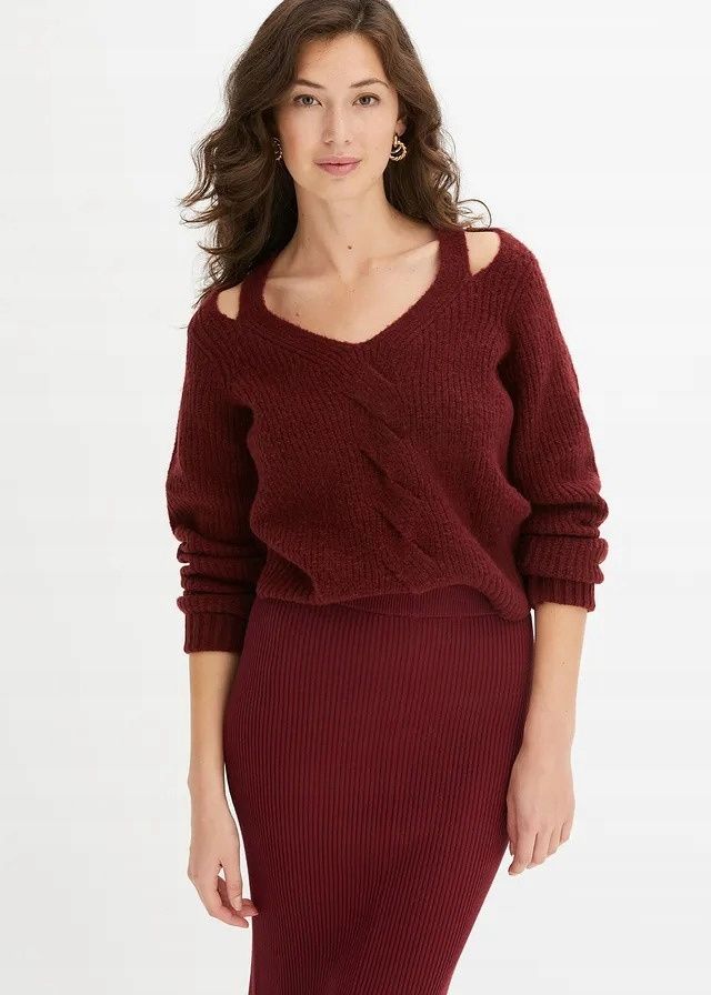 B.P.C bordowy sweter w serek z rozcięciami 40/42.