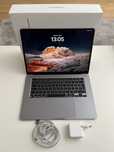 MacBook Air M3 15.3” • 16GB RAM • 512GB SSD • Szary • Stan idealny