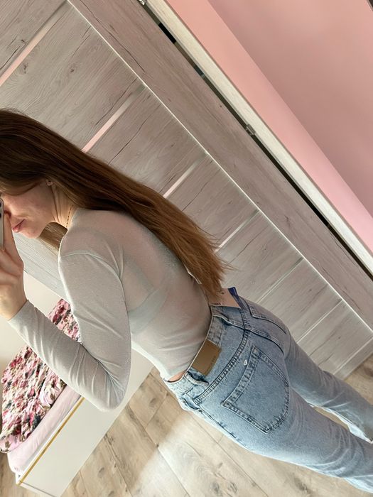 Eleganckie body z połyskiem długi rękaw z dekoltem V nowe