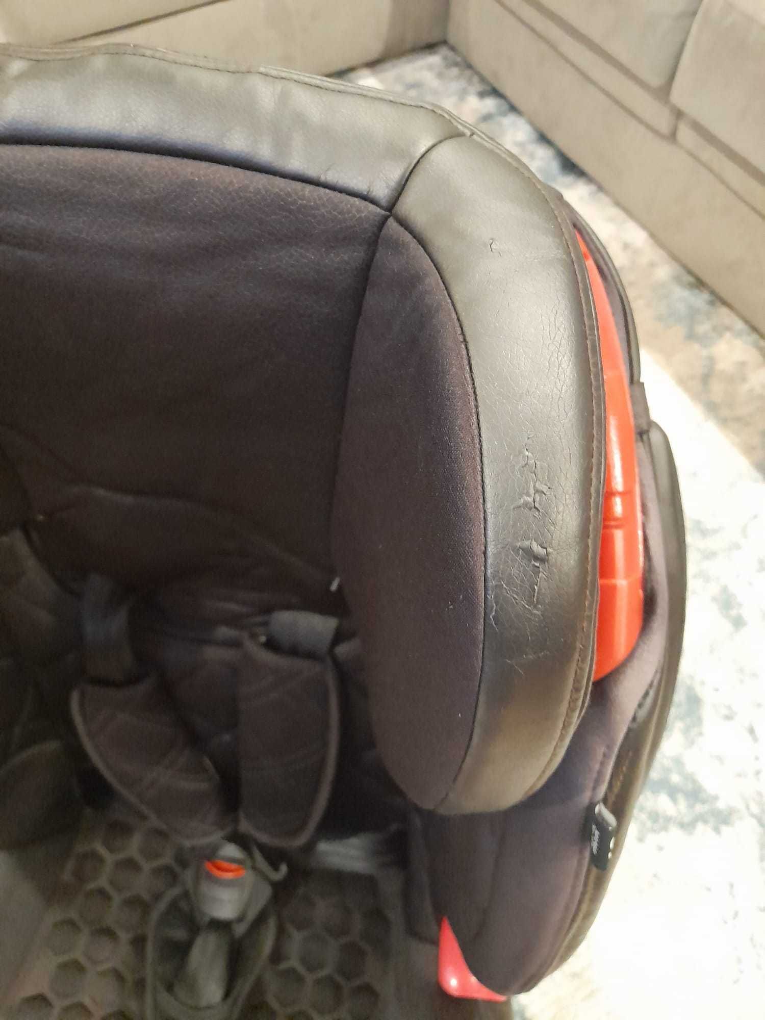 Cadeira Auto Thunder Isofix Preta da marca Be Cool 1/2/3