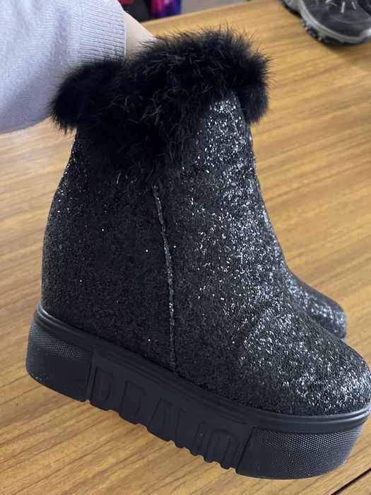 Взутя на платформі