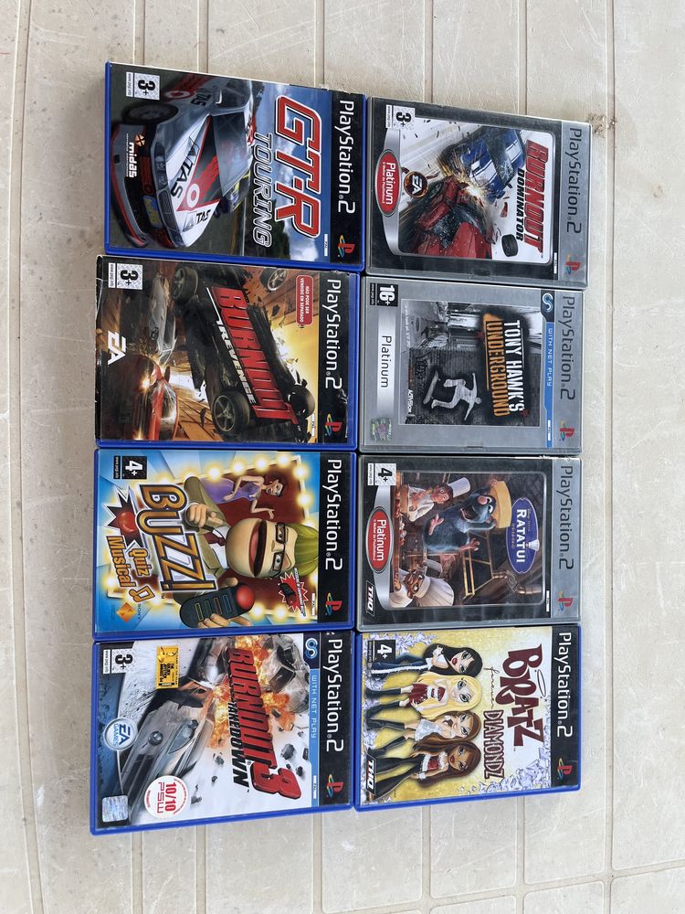 2 Ps2 usada com comandos,buzs,guitarra,mesa de dj e volante com pedais e 30 jogos