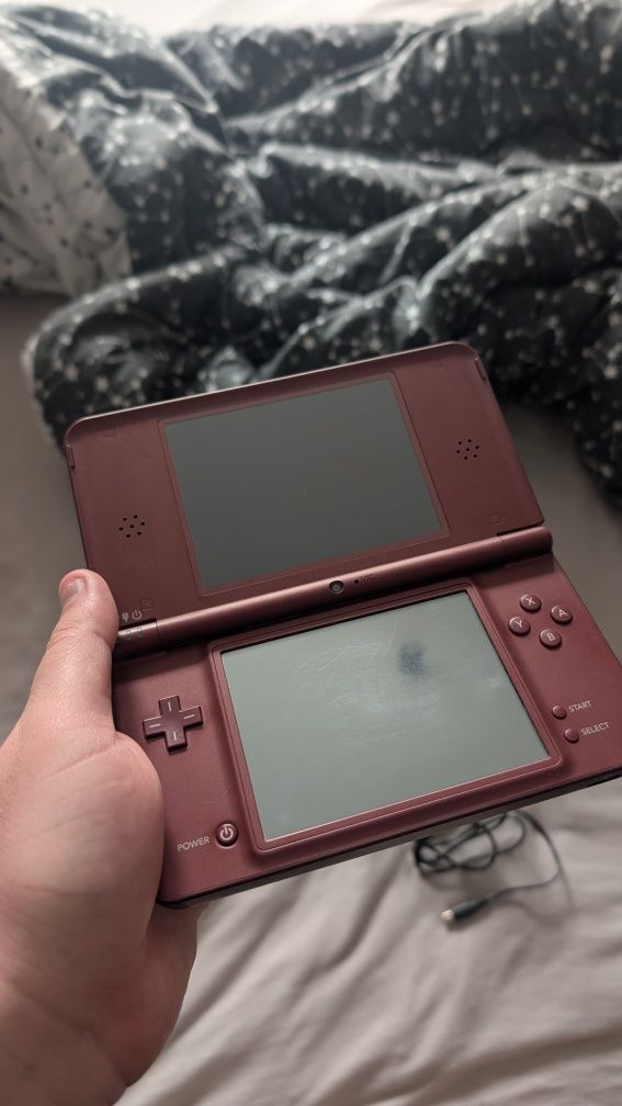 Nintendo dsi xl 2gb в гарному стані