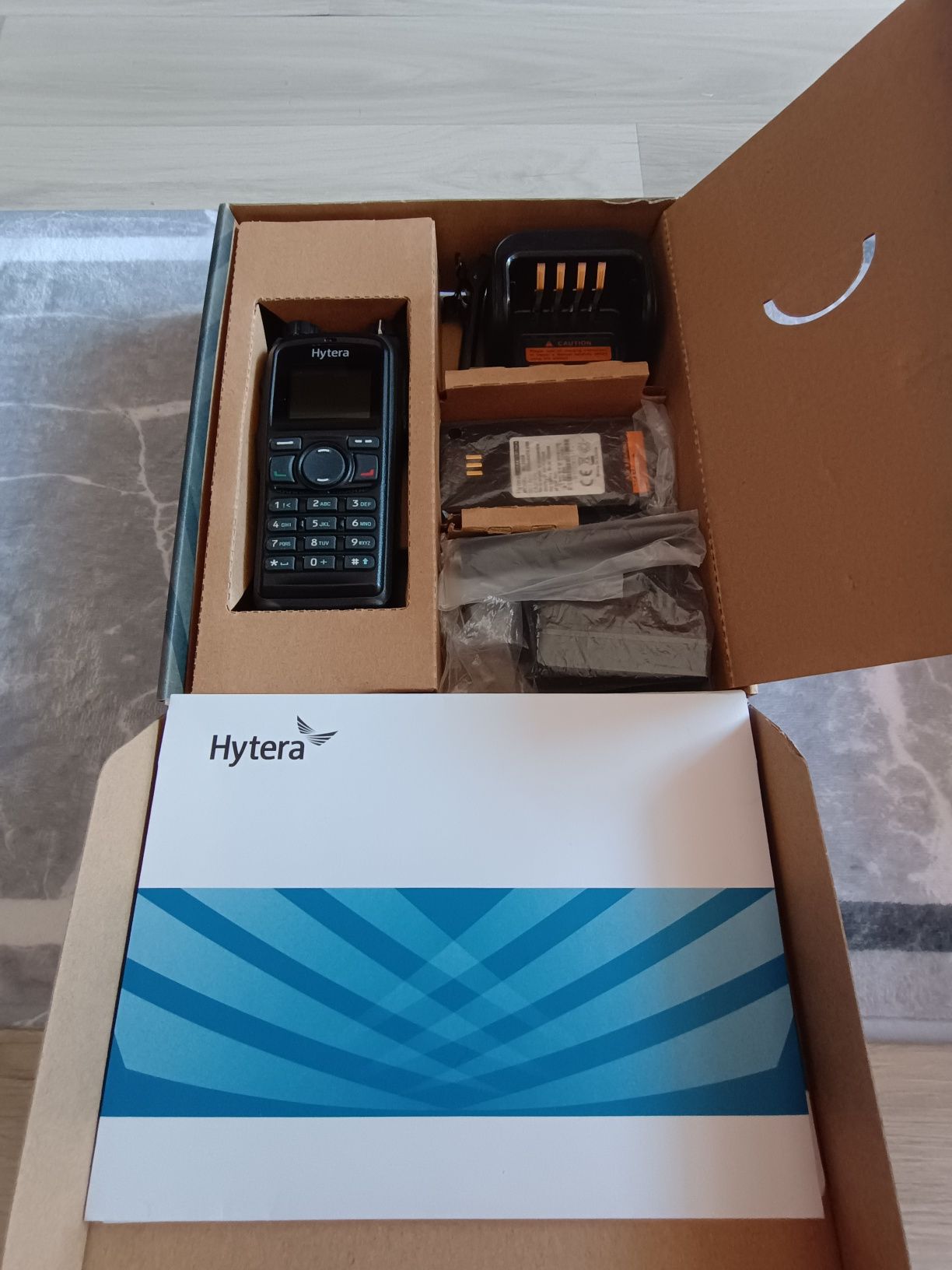 Nowe radio Hytera PD785 UHF + bateria