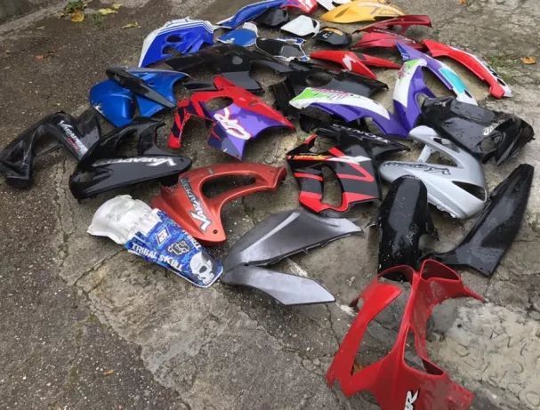 Carenagens diversas, Plasticos laterais carnagens frontais