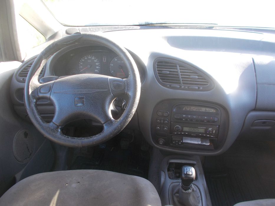 samochód osobowy  1,9tdi 110km, 7 osobowy minivan     OKAZJA
