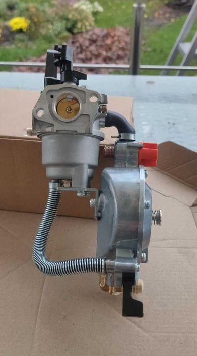 Карбюратор двухтопливный с редуктором для генератора 168F, 170F.