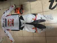 Equipamento thor red bull