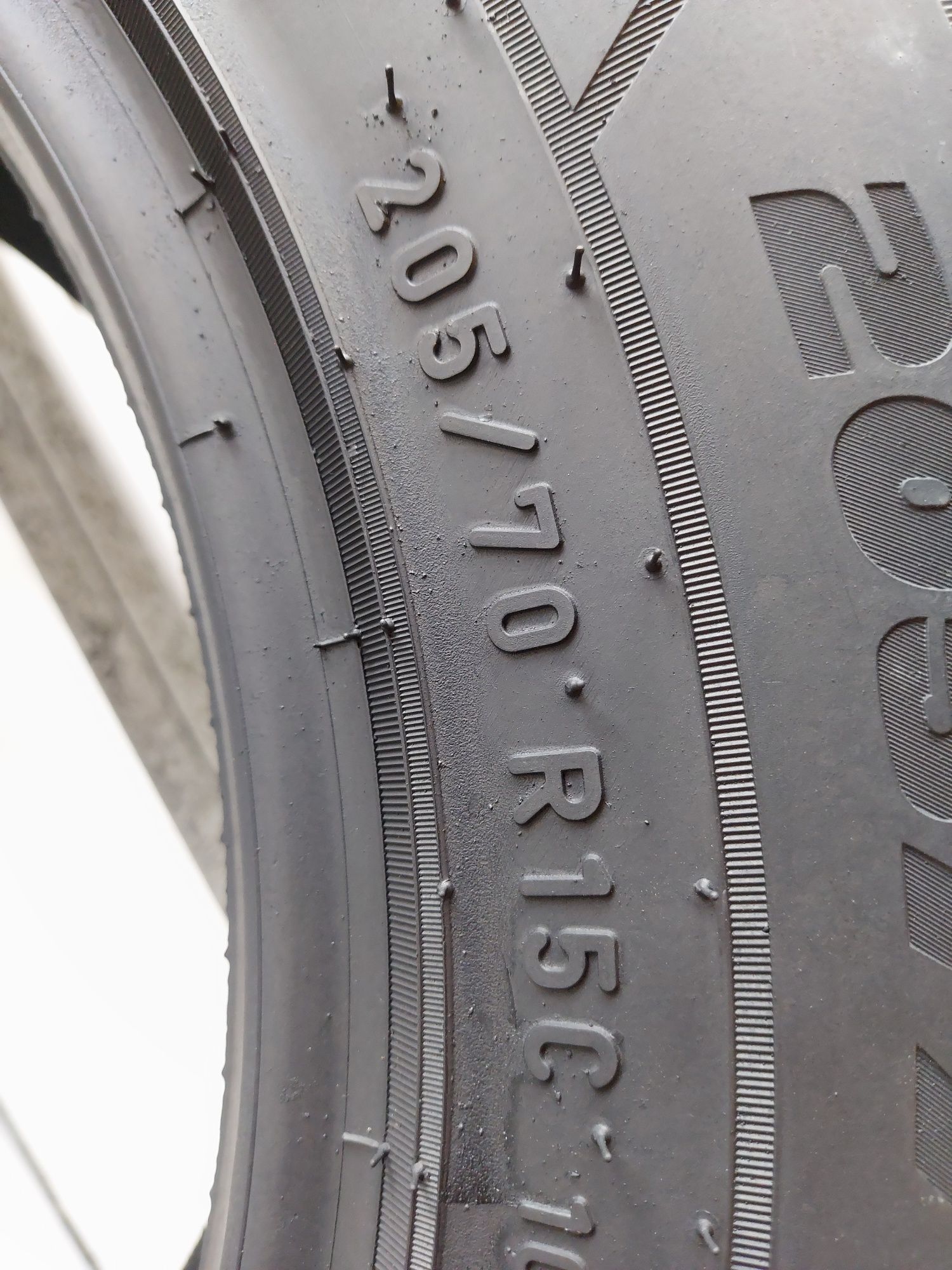 Opona pojedyncza 205/70/15 C Pirelli Carrier 9,8 mm