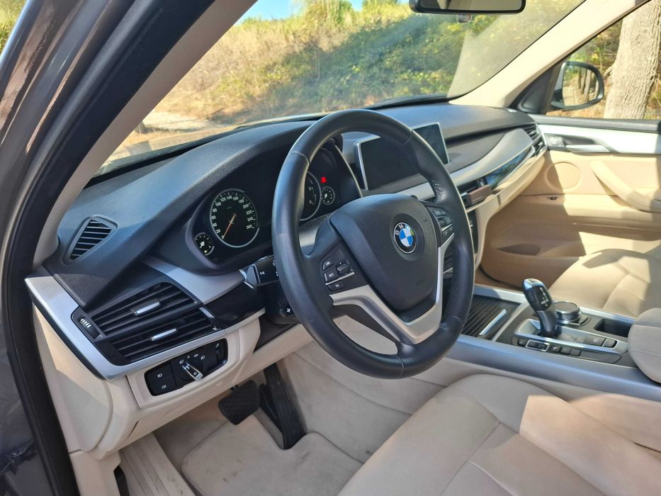 BMW  X5 25d sDrive Confort 7 L