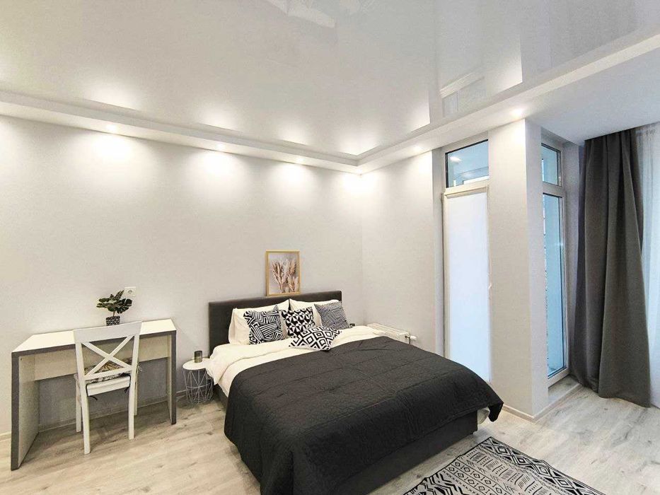 Подобово світла студія ЖК Комфорт Таун Соборності Лівобережна Дарниця