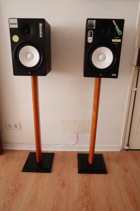 Suporte para colunas em madeira