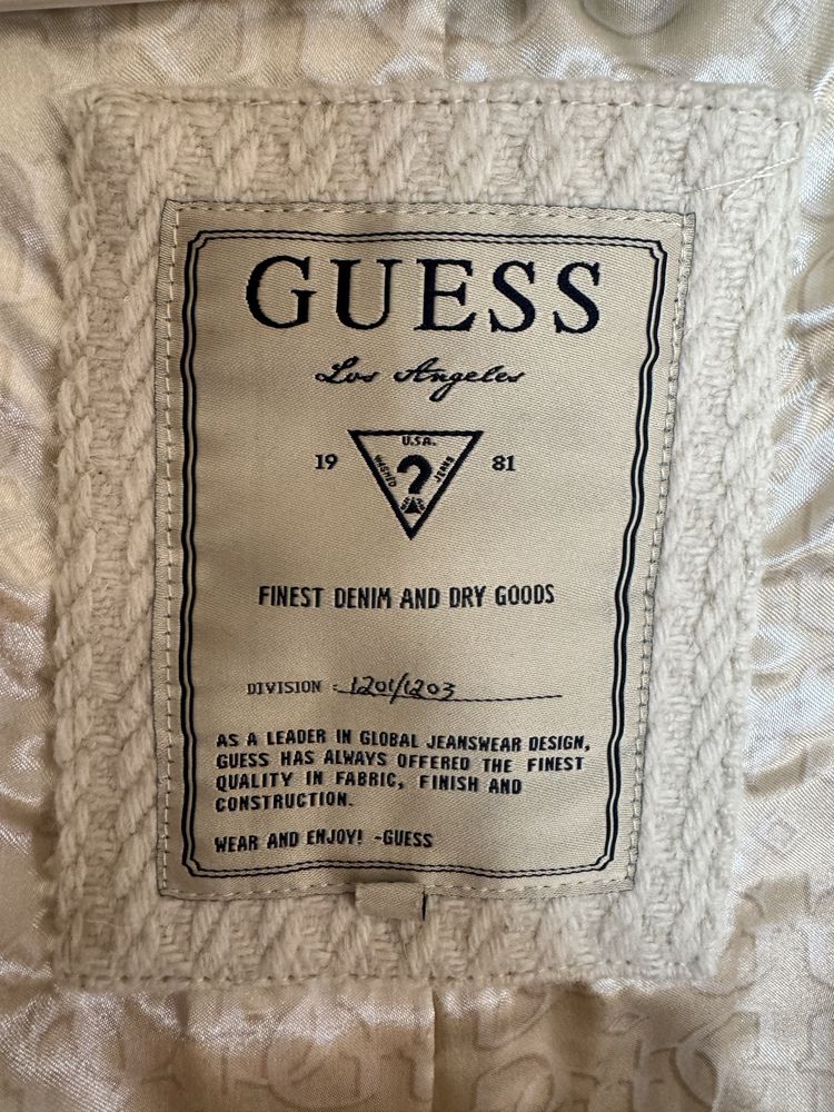 Casaco da marca Guess