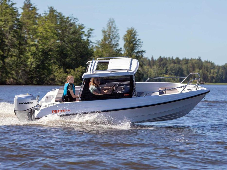Łódź wędkarska, motorówka, kabinowa, łódka - TERHI 480CABIN