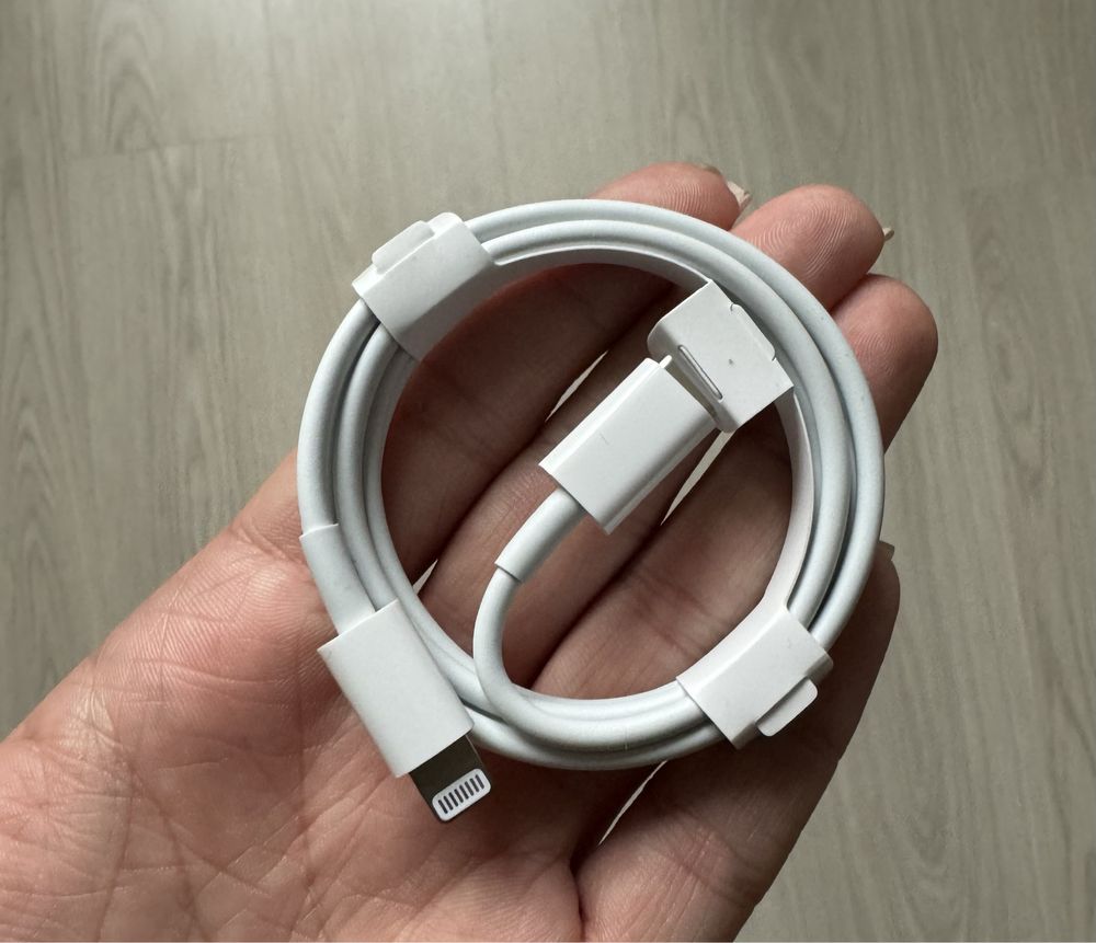 Оригинальный кабель Apple USB-C to Lightning Cable 1m