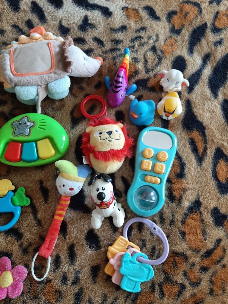 Игрушки,погремушки,chicco,nuby,телефон,пианино