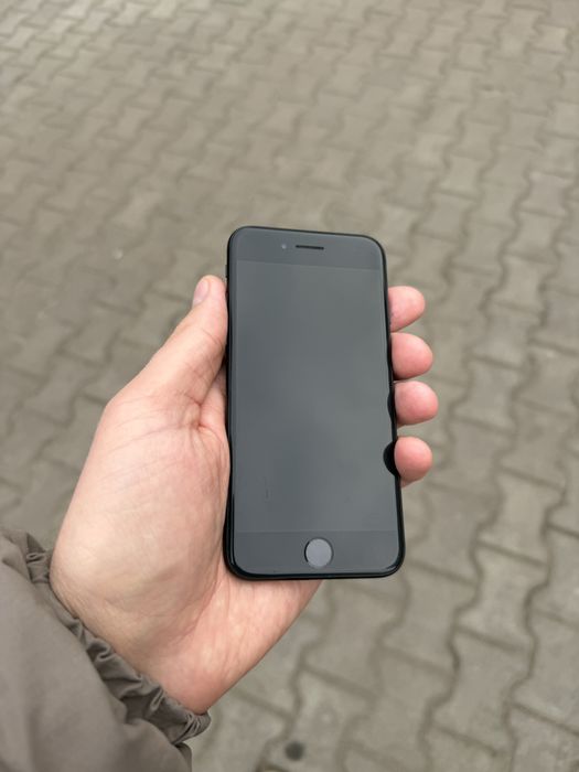 Iphone 7 128 ГБ. Neverlock/працює з у сіма операторами