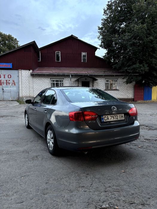 Продам VW Jetta 2012 року