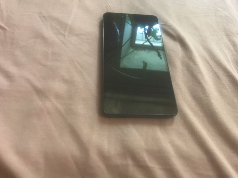 Xiaomi Redmi Note 2. Память 2/32GB. В идеале.