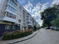 Продаю 2 к кв по вул. Злуки