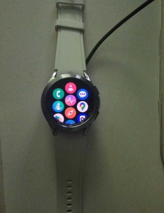 Samsung Smartwatch Galaxy Watch4 Classic Biały Z Białym Paskiem 42mm