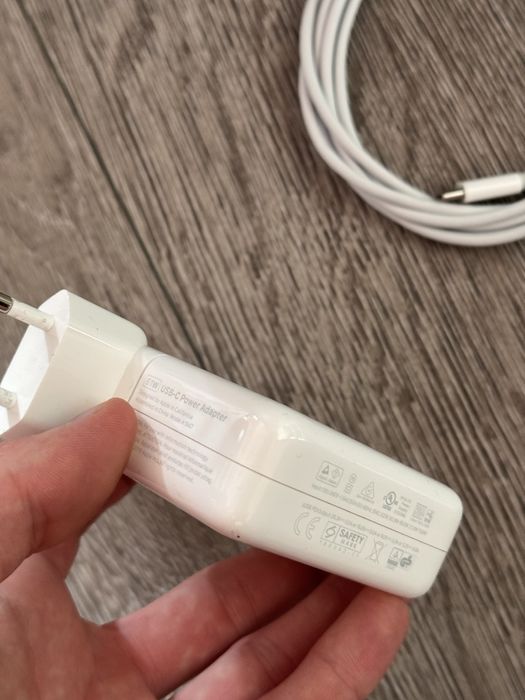 зарядка для макбука macbook 61 W ват тайпси Type C оригинал