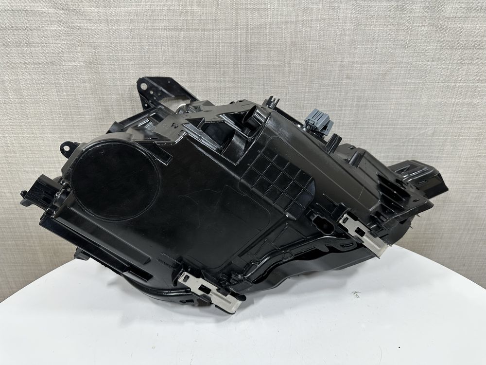 Фара передняя левая Volvo XC60 2 (2017-2024г.) 32342516