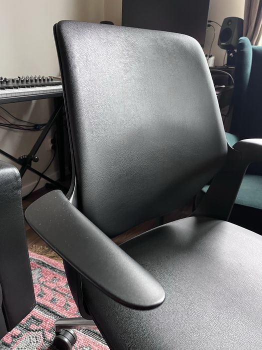 Krzesło biurowe obrotowe fotel Profim Trillo Pro 21HST czarne nie ikea