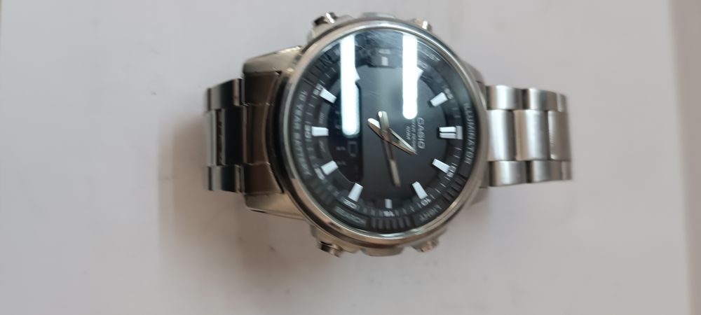 Продам японские часы Касио