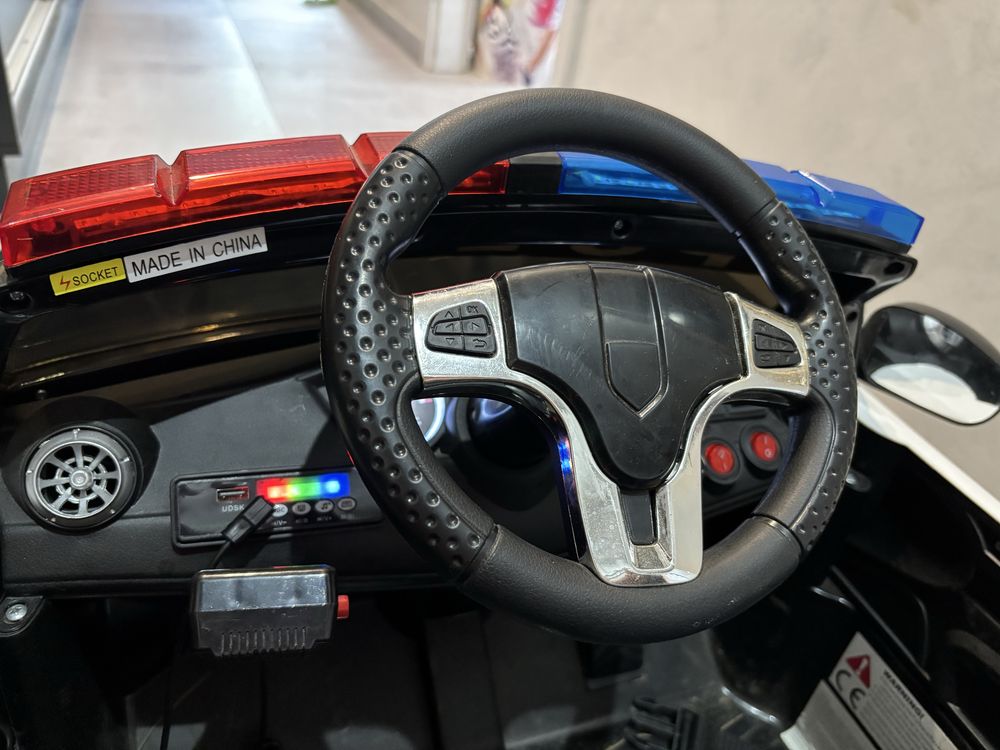 Auto na akumulator jak nowe