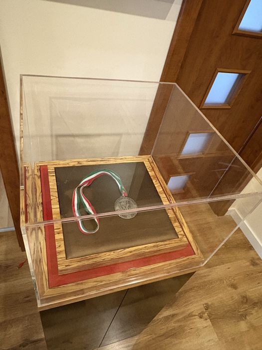 Piękna gablota kolekcjonerska