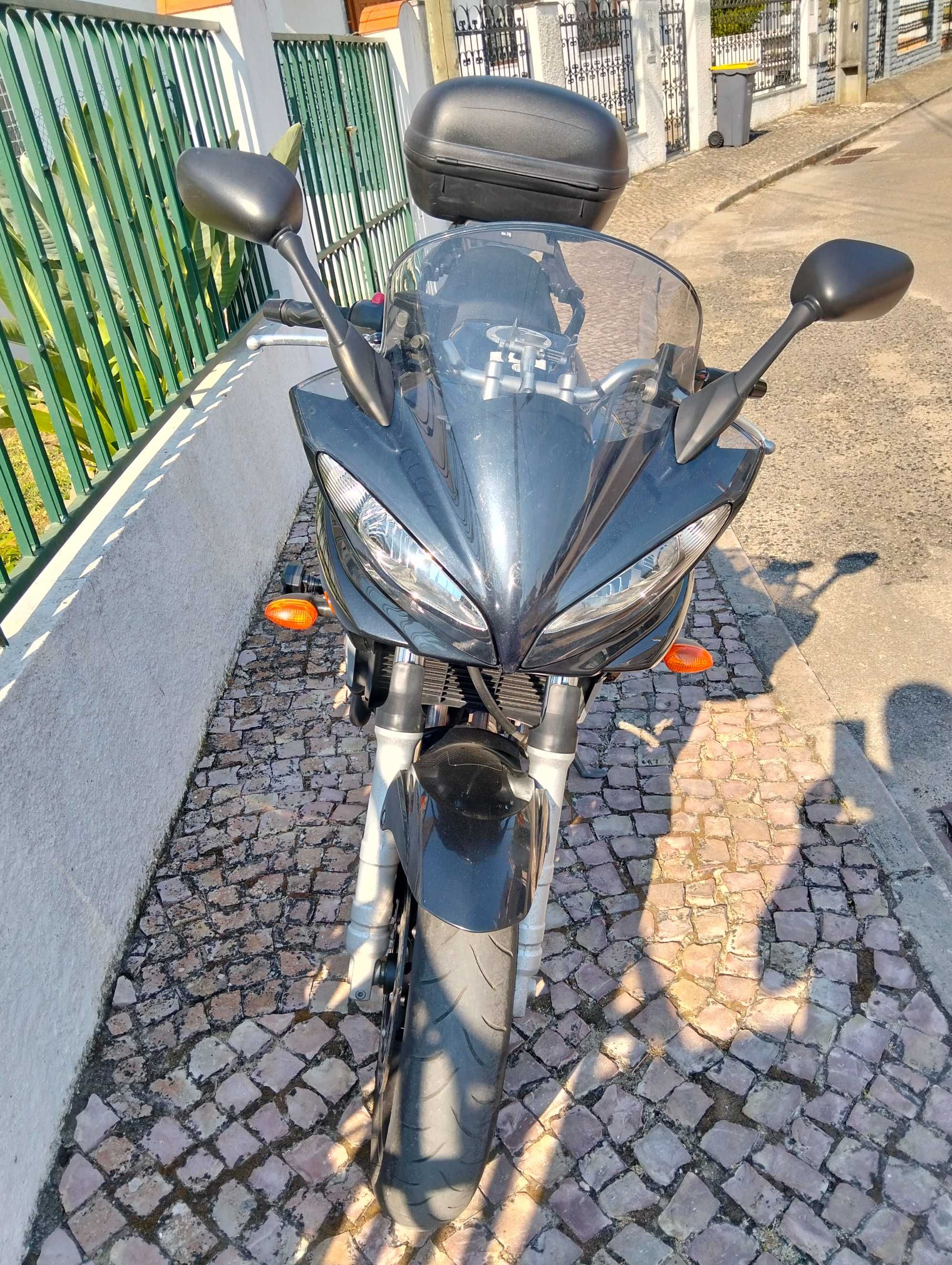 Yamaha fazer 2009