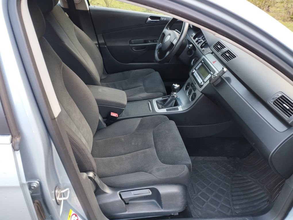 Volkswagen Passat B6 2006r 2.0 TDI 140km 6 biegow manual