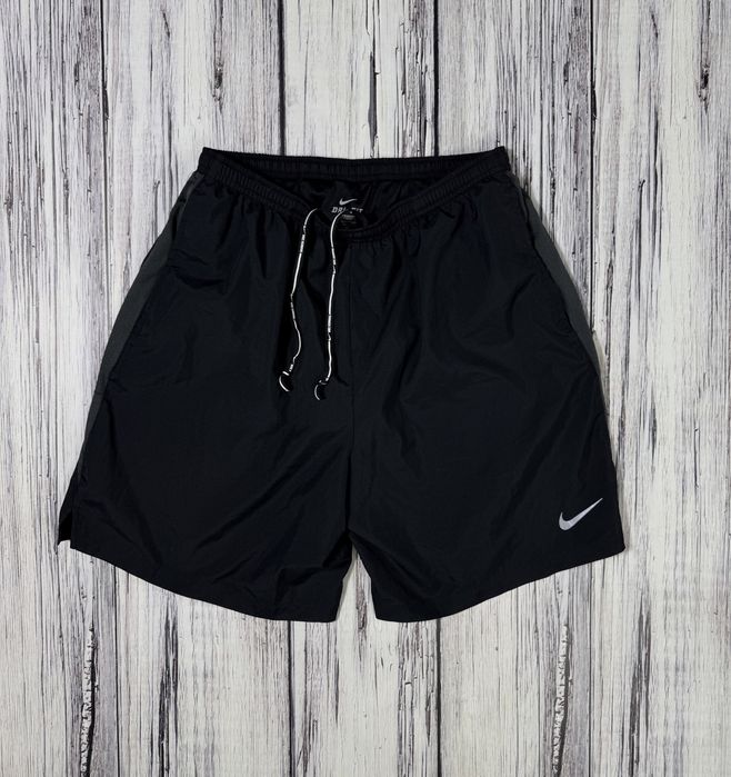 Nike шорты оригинал м размер dri fit