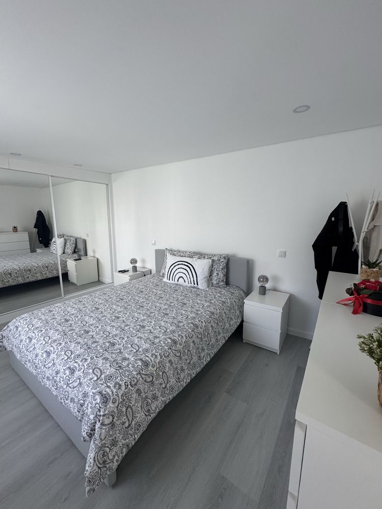 Alugo anexo/apartamento T1 - NOVO
