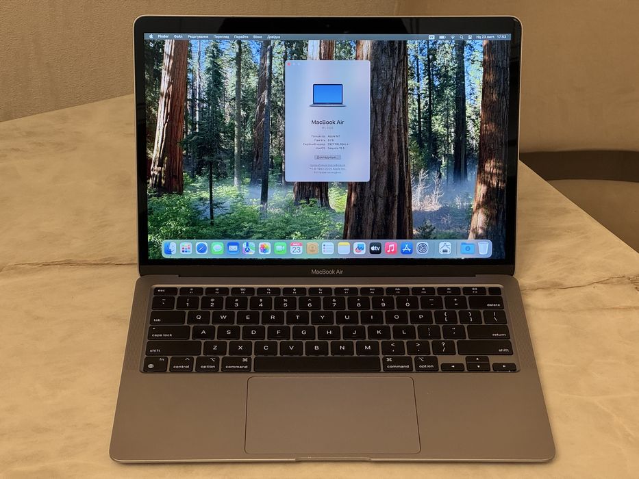 MacBook Air M1 8/256Gb акб 100%