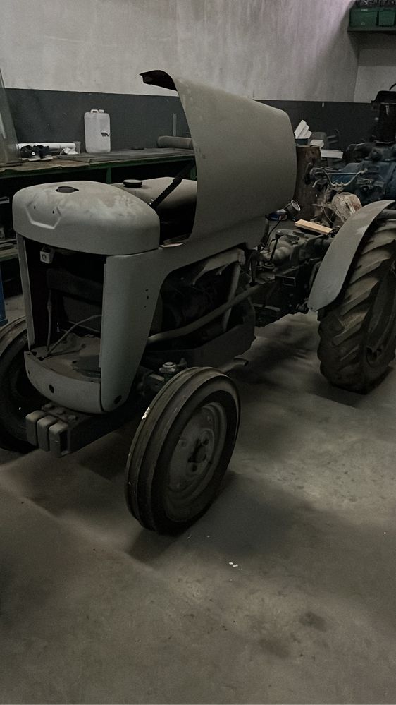 Massey fergusson 25 vinhateiro