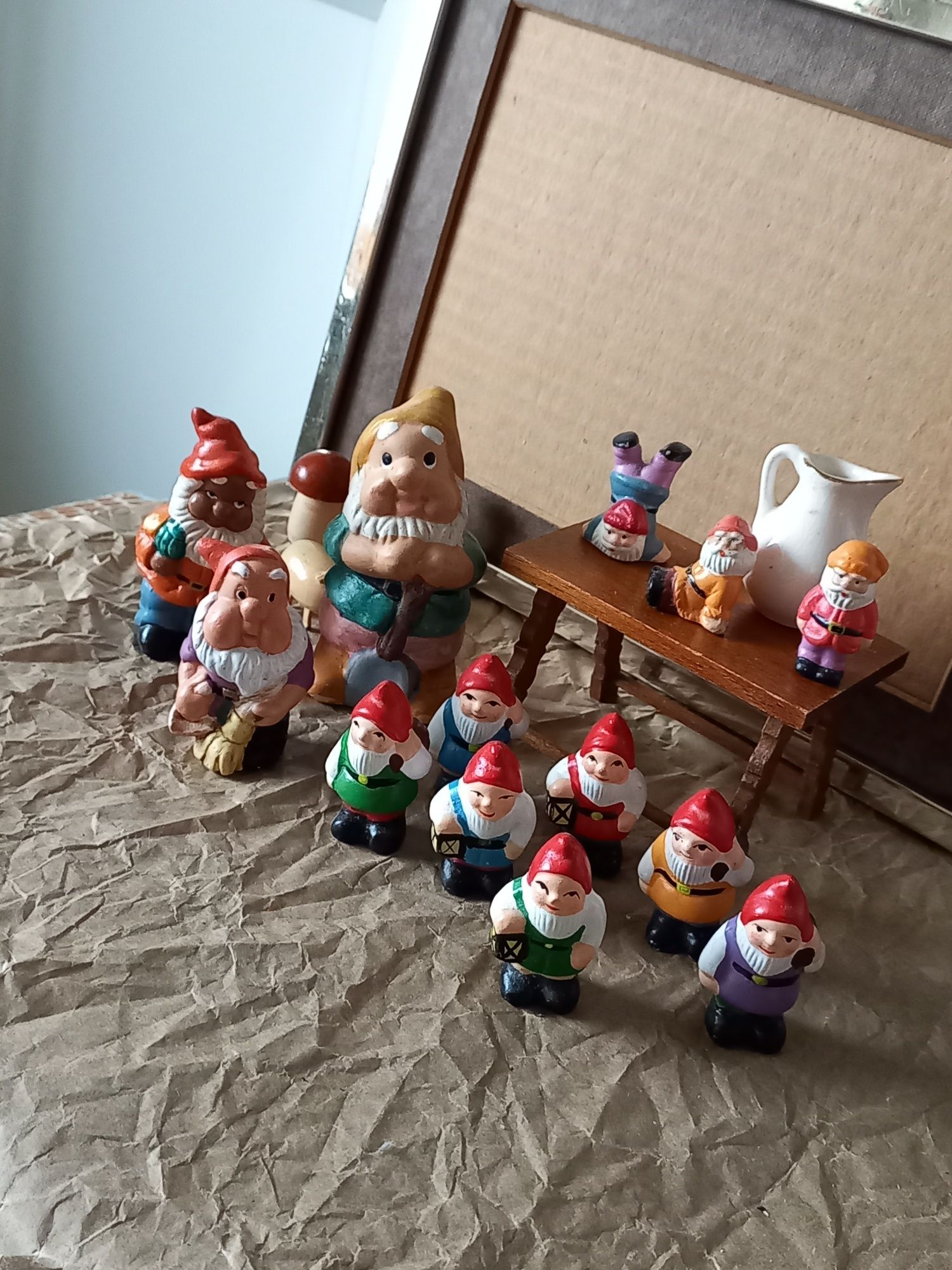 Ceramiczne krasnoludki skrzaty krasnale vintage l