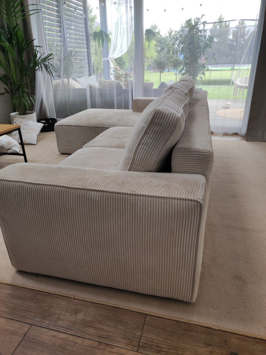 Beżowa sztruksowa kanapa narożnik duży sofa  funkcja spania