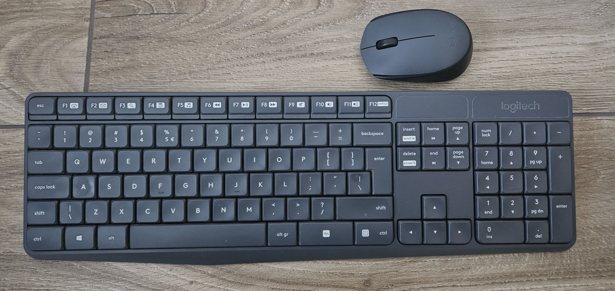 Klawiatura i mysz Logitech MK235