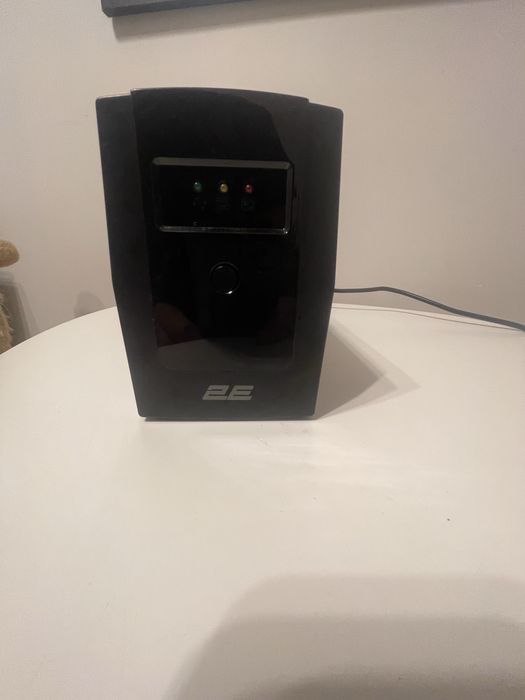 Джерело безперебійного живлення