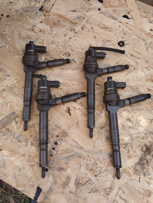 Форсунки Opel Astra H 1.7 CDTI 2004-2010 год. 0445110174