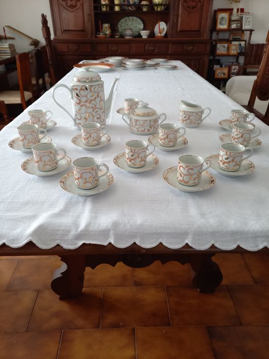 Babilónia: Serviço completo de jantar, chá e café